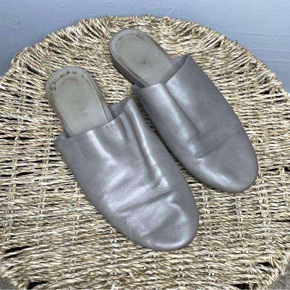 VINCE Oren Grey Neutral Leather Slip On Flat Mule Slipper Shoes Size 5 - Picture 1 of 7